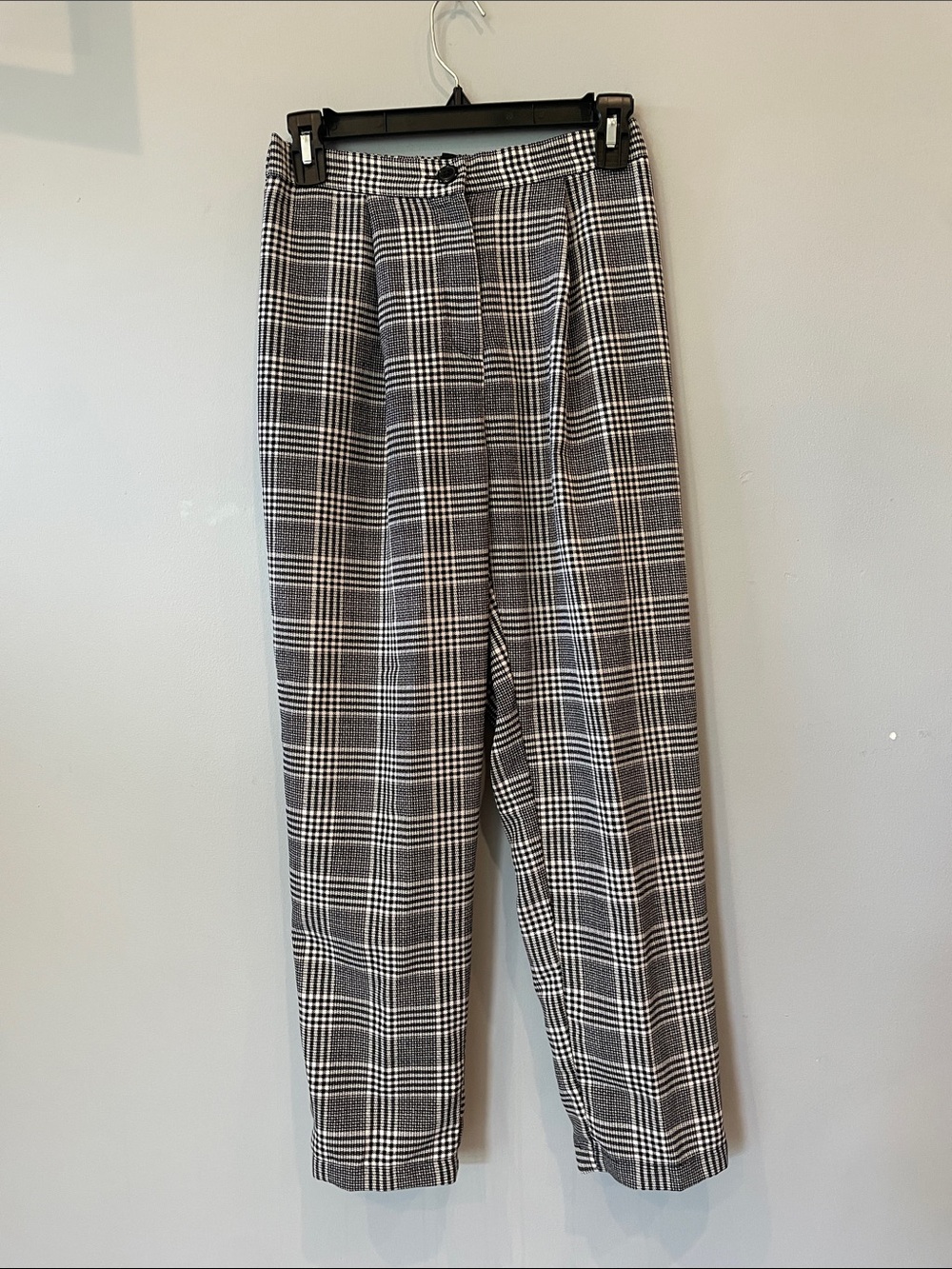 Women’s Black and White Plaid Pants size 2